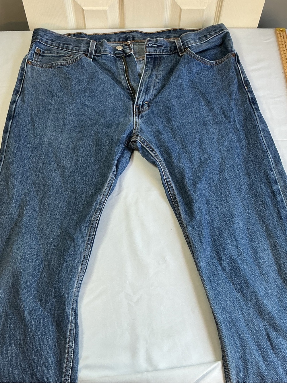Levi's Men's Medium Blue Straight Jeans